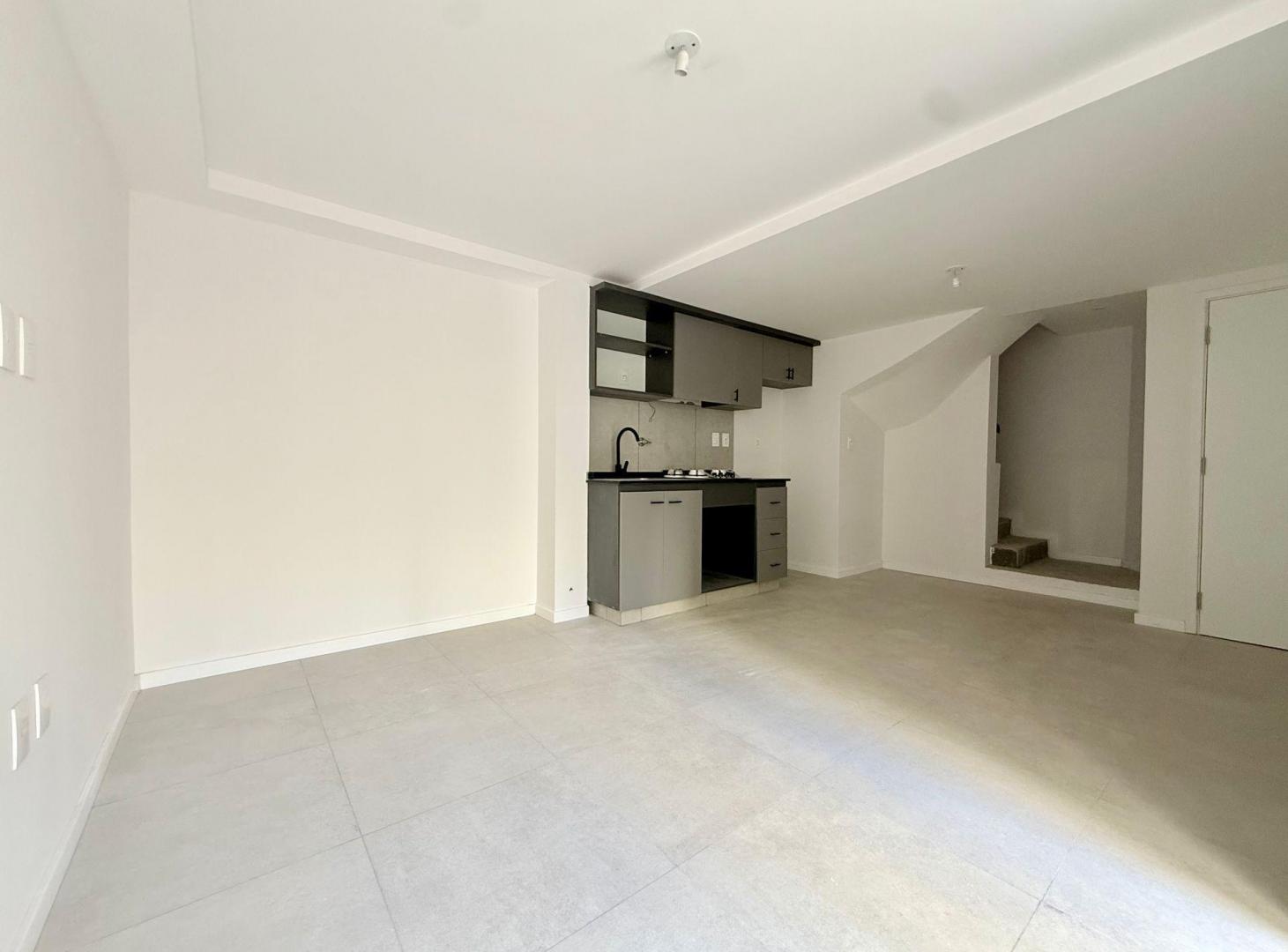 Foto de Venta Parque Rodo casa ph 2 dorm con parrillero, imagen 1