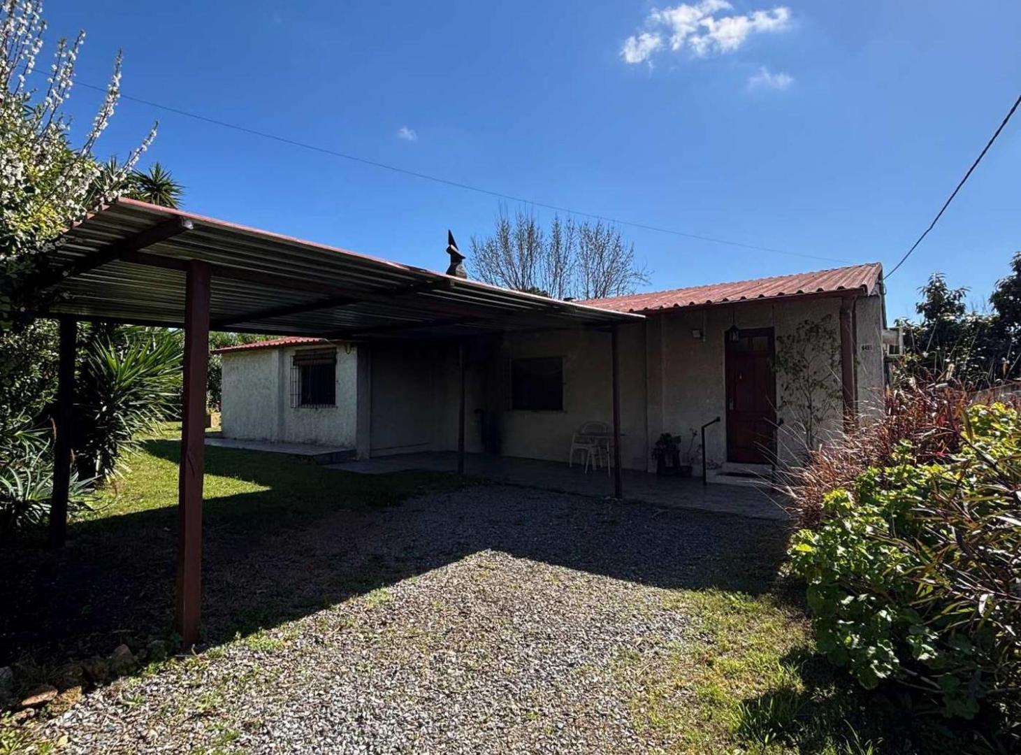 Foto de VENTA CASA LEZICA 2 DORMITORIO MAS MONOAMBIENTE, imagen 1
