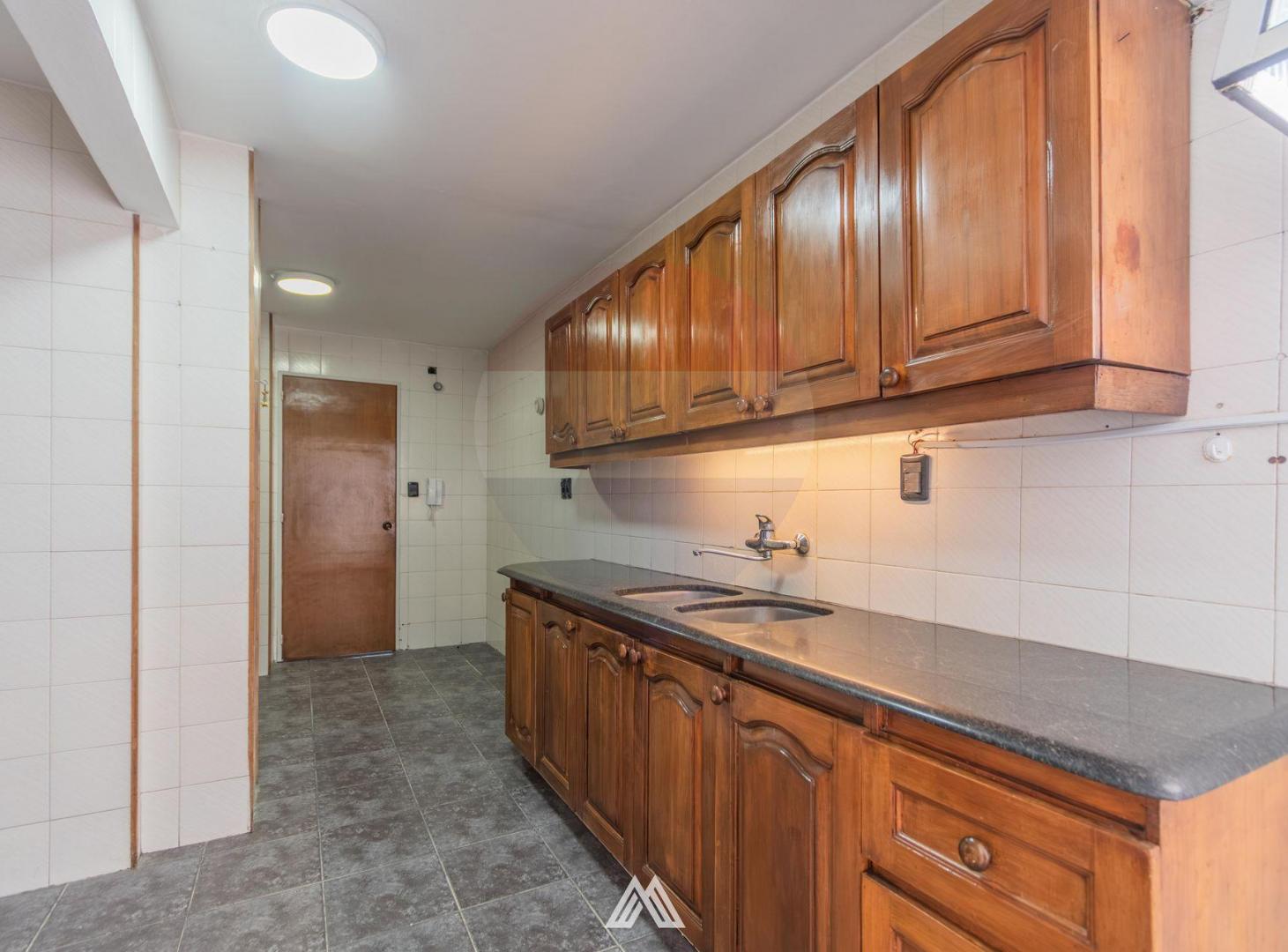 Foto de Alquiler Apto 3 dorm+ serv, 2 gje, Pocitos, imagen 5