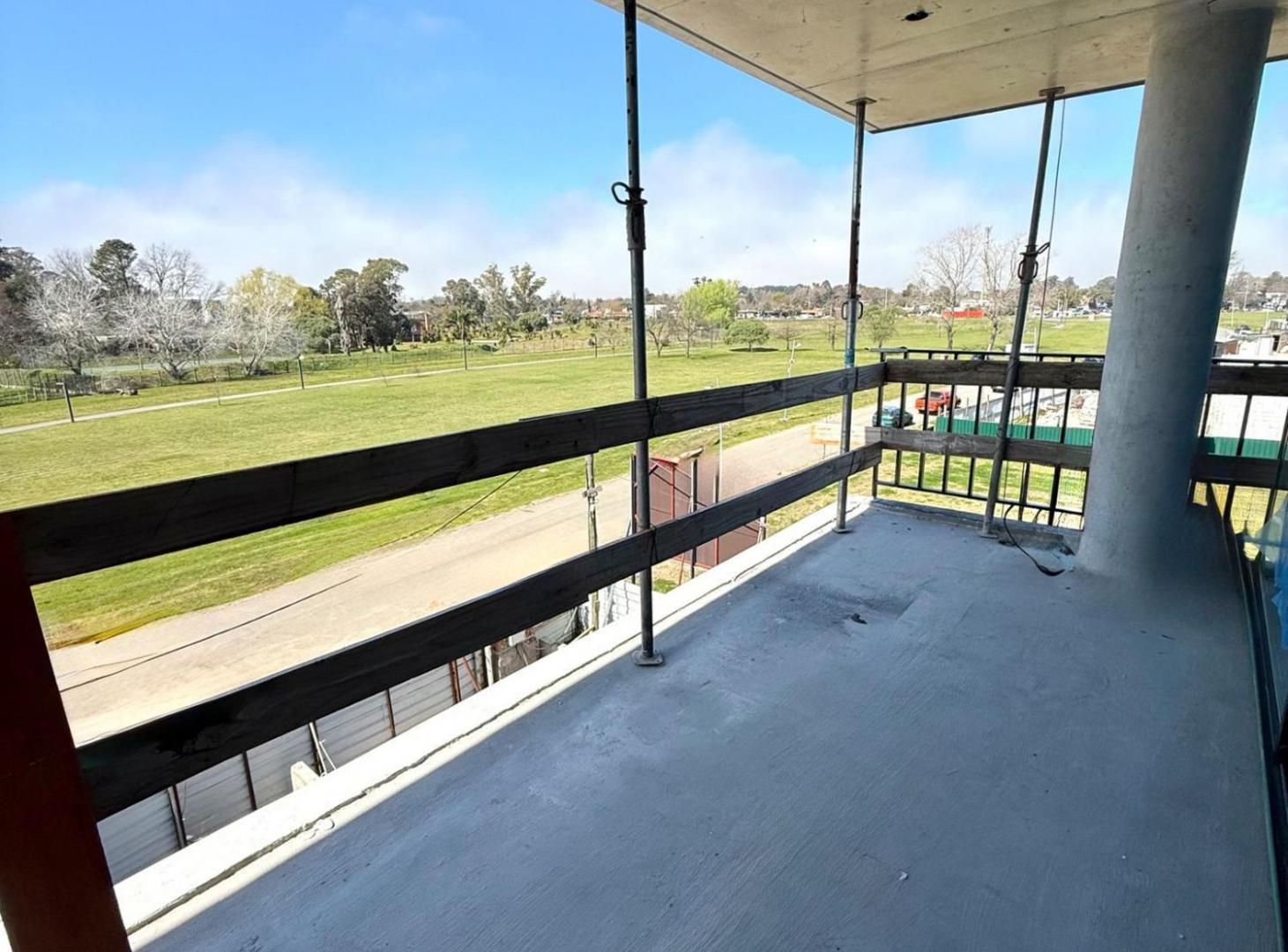 Foto de Venta apto en Carrasco 2 Dormitorios y escritorio, imagen 1