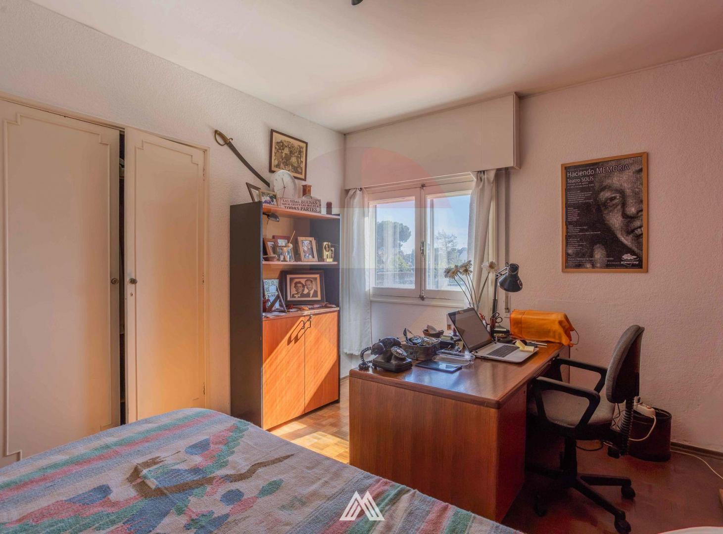 Foto de VENTA apto 2 DORM. + SERV. y GARAJE - Malvin, imagen 5