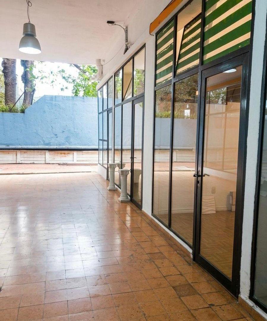 Foto de Venta local comercial Oficina Deposito en Pocitos, imagen 2