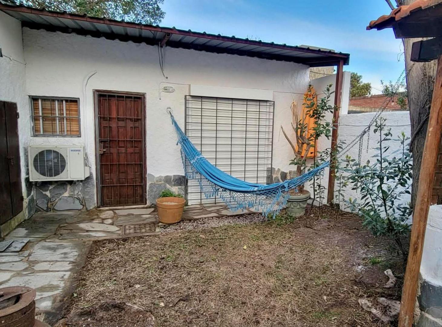 Foto de ALQUILER DE MONOAMBIENTE CON JARDÍN - CARRASCO SUR, imagen 2
