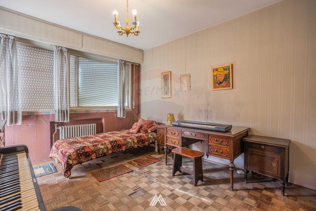 Foto de Venta apartamento 4 dormitorios cochera Centro, imagen 3