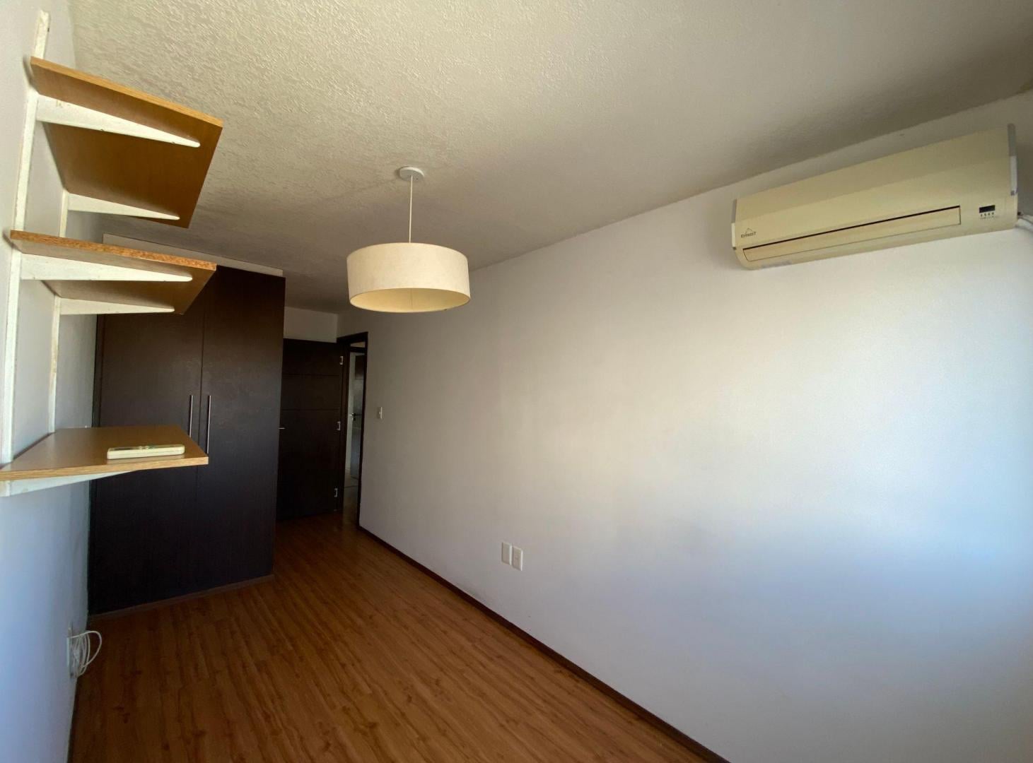 Foto de Venta apto 3 dormitorios 2 baños cochera Pocitos, imagen 4