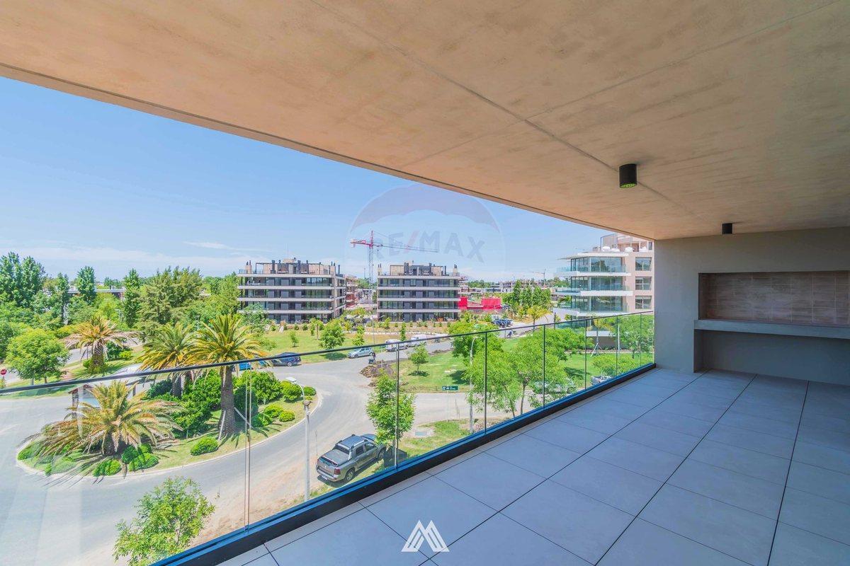 Foto de Venta apto 3 dormitorios parrillero Barrio Parques, imagen 2