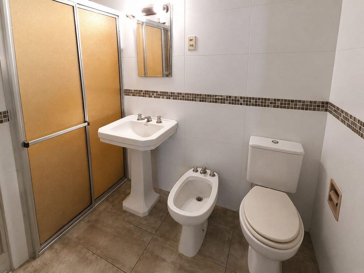 Foto de Bajo de Precio! Venta casa Aguada 5 dormitorios, imagen 5