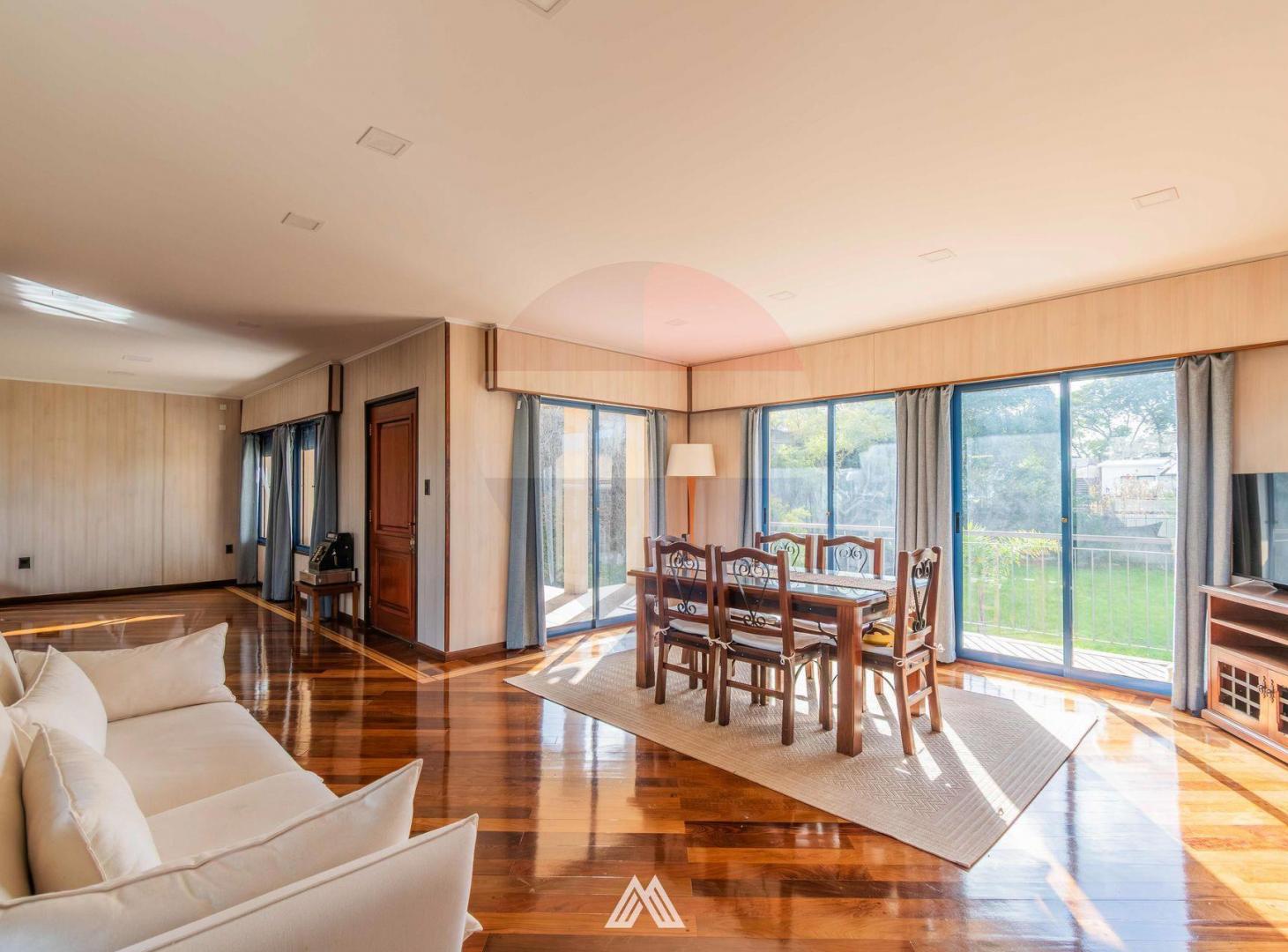 Foto de Venta de gran residencia de 4 dormitorios en Pando, imagen 2