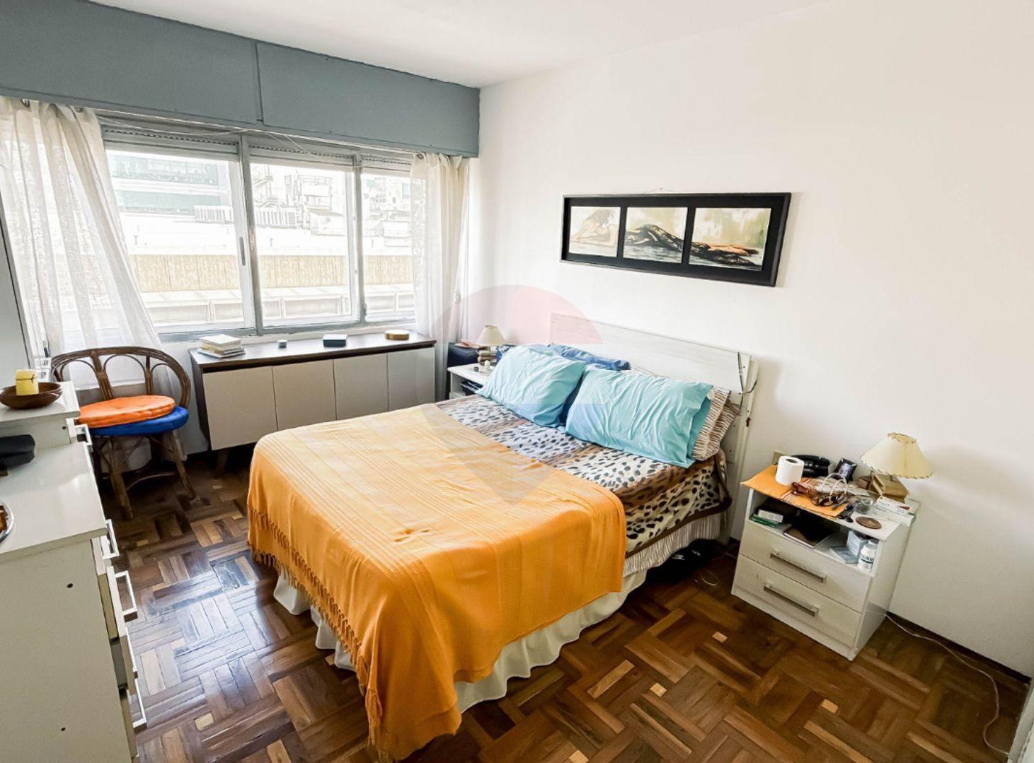 Foto de VENTA APTO CORDON 2 DORM Y COCHERA, imagen 5