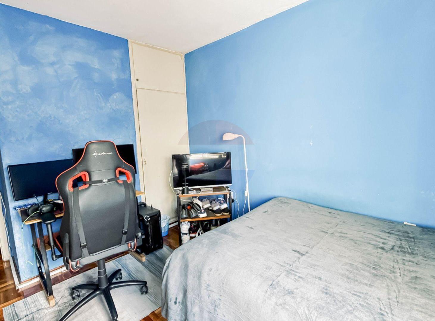 Foto de VENTA APTO CORDON 2 DORM Y COCHERA, imagen 4