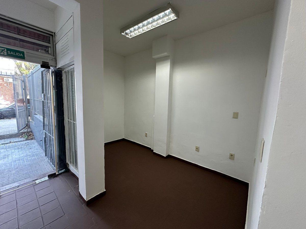 Foto de ALQUILER LOCAL COMERCIAL POCITOS NUEVO, imagen 4