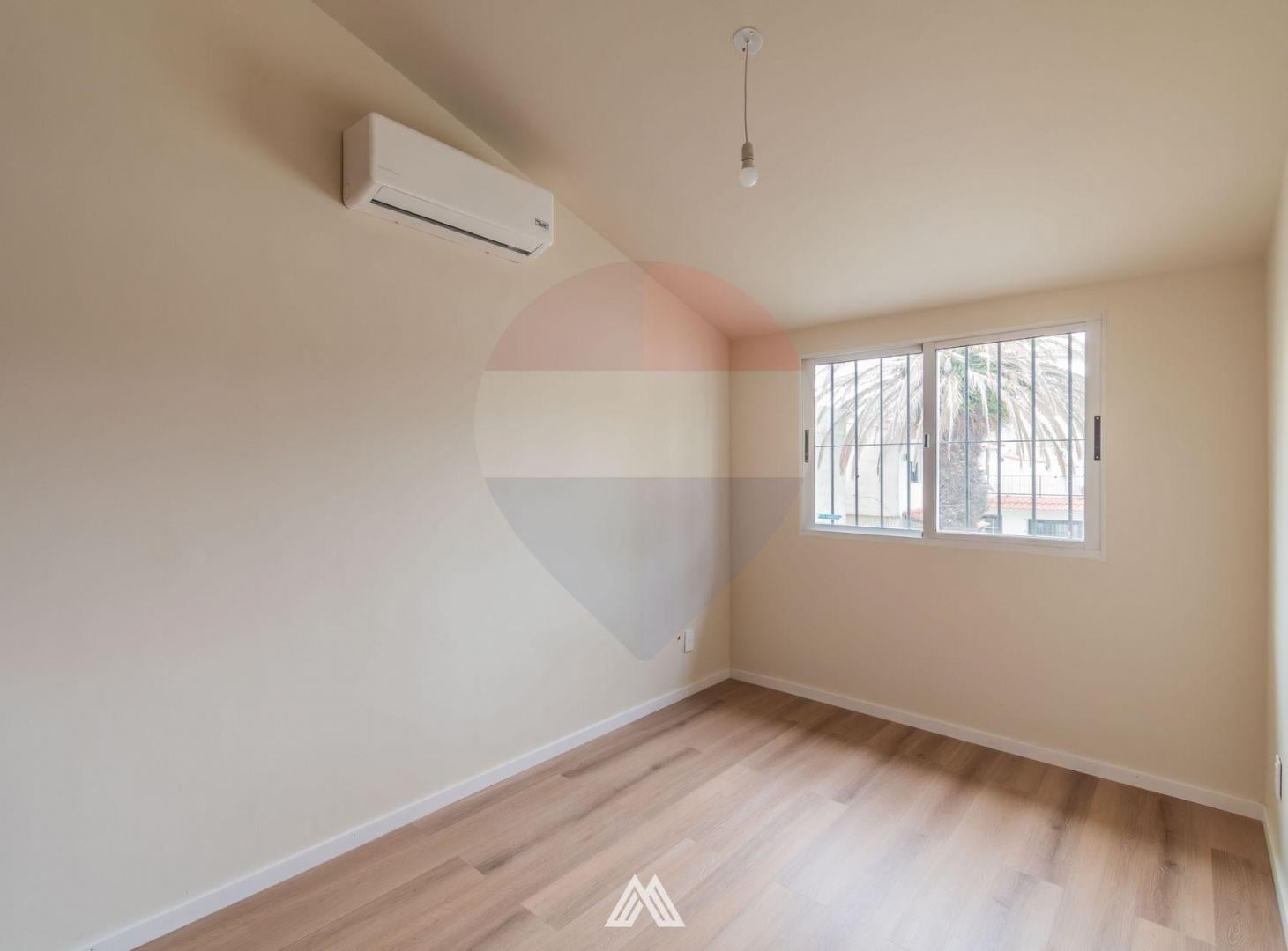 Foto de VENTA CASA CARRASCO 3 DORM+SERV+PISCINA, imagen 5