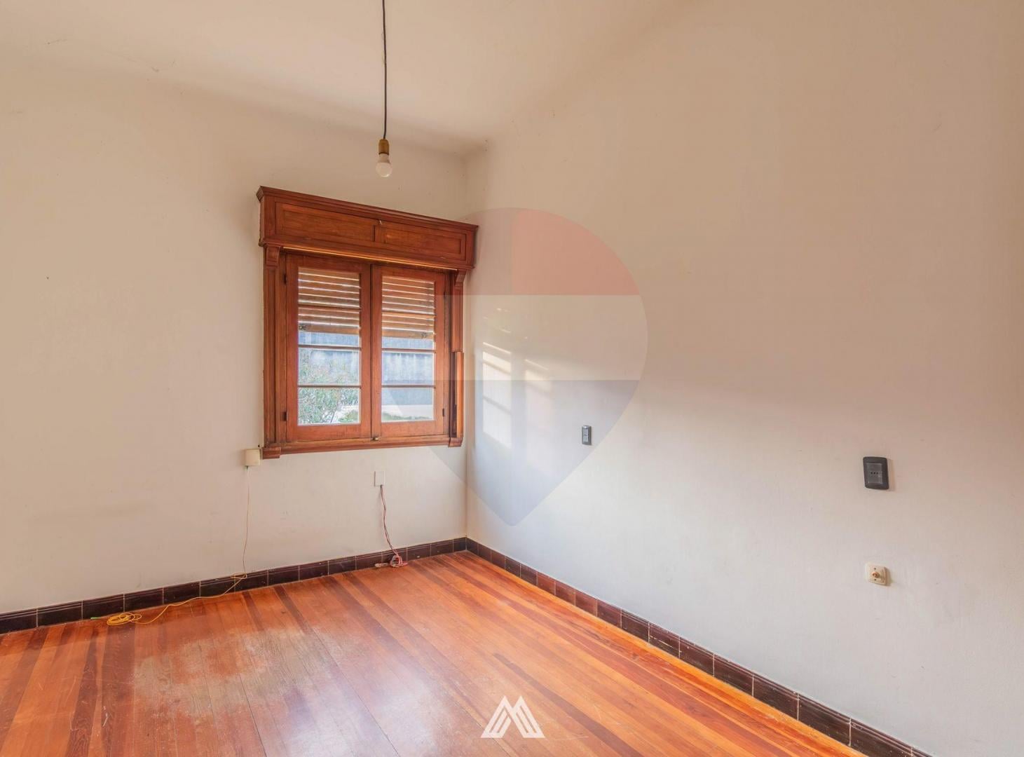 Foto de VENTA CASA TRES CRUCES 3 DORMITORIOS GARAJE JARDÍN, imagen 2