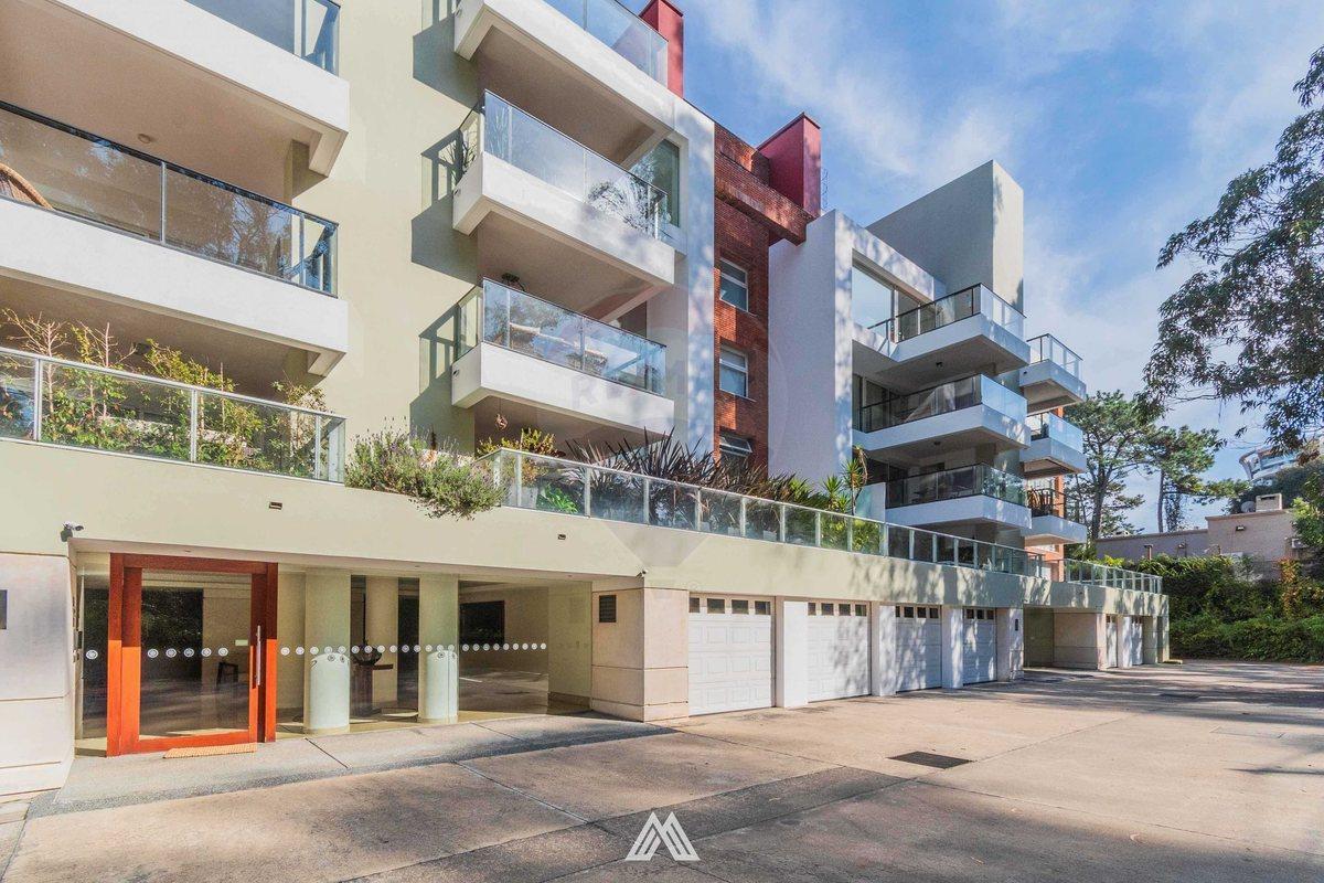 Foto de VENTA PENT HOUSE DUPLEX 2 DORM PARRILLERO GGEX2, imagen 2