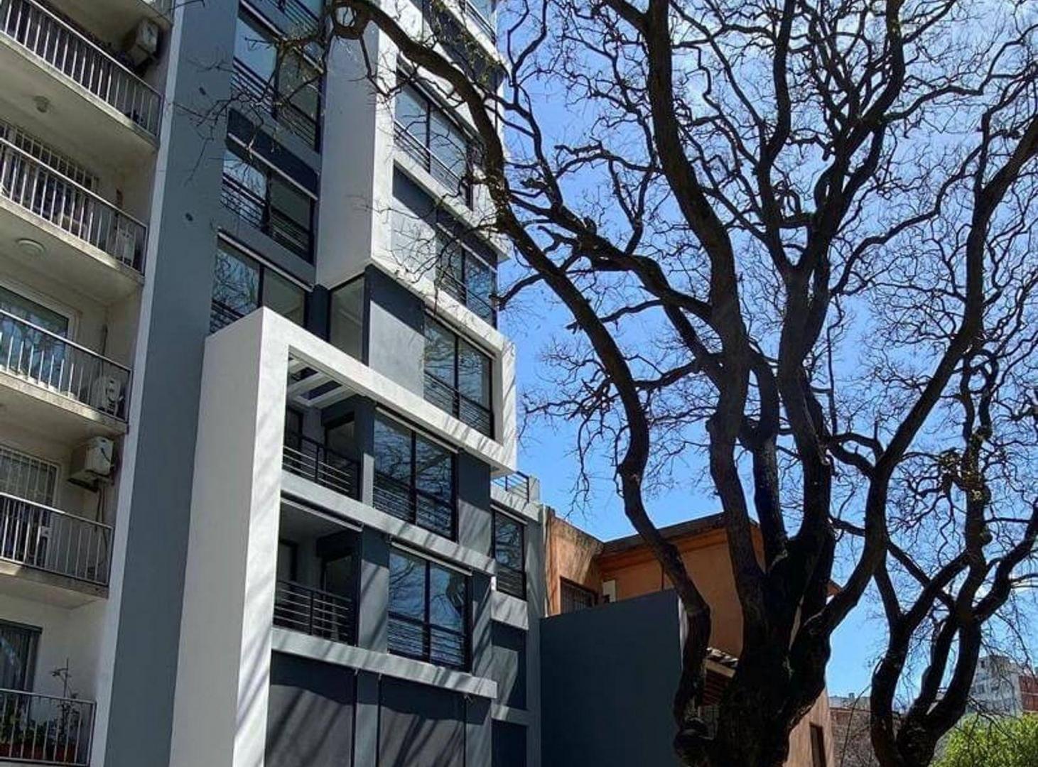 Foto de VENTA COCHERA EN EDIFICIO YASS POCITOS, imagen 4