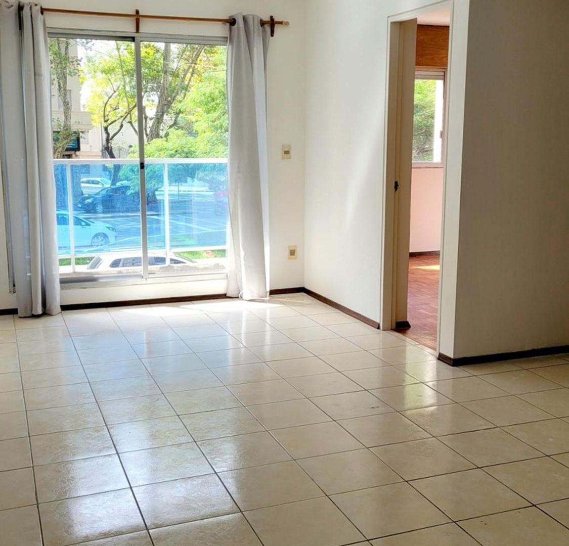 Foto de Venta apto al frente, un dormitorio balcón Pocitos, imagen 2