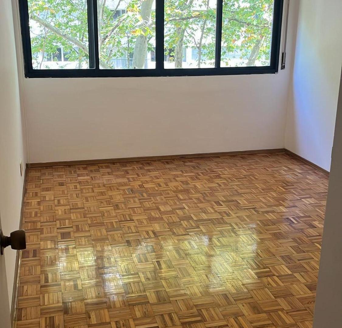 Foto de Venta apartamento dos dormitorios garaje Pocitos, imagen 3
