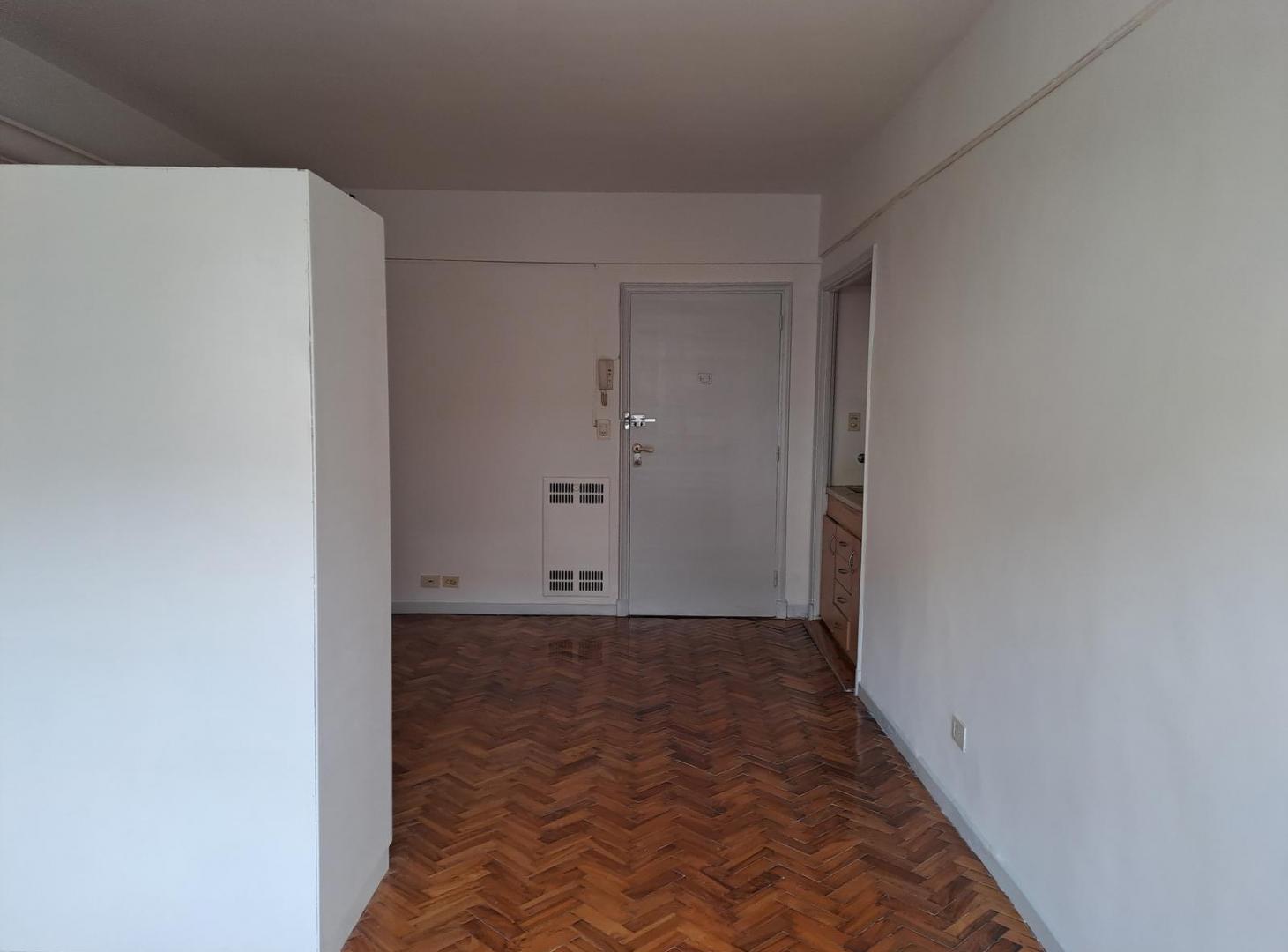 Foto de MONOAMBIENTE AL FRENTE LUMINOSO EN VENTA EN RECOLETA, imagen 3