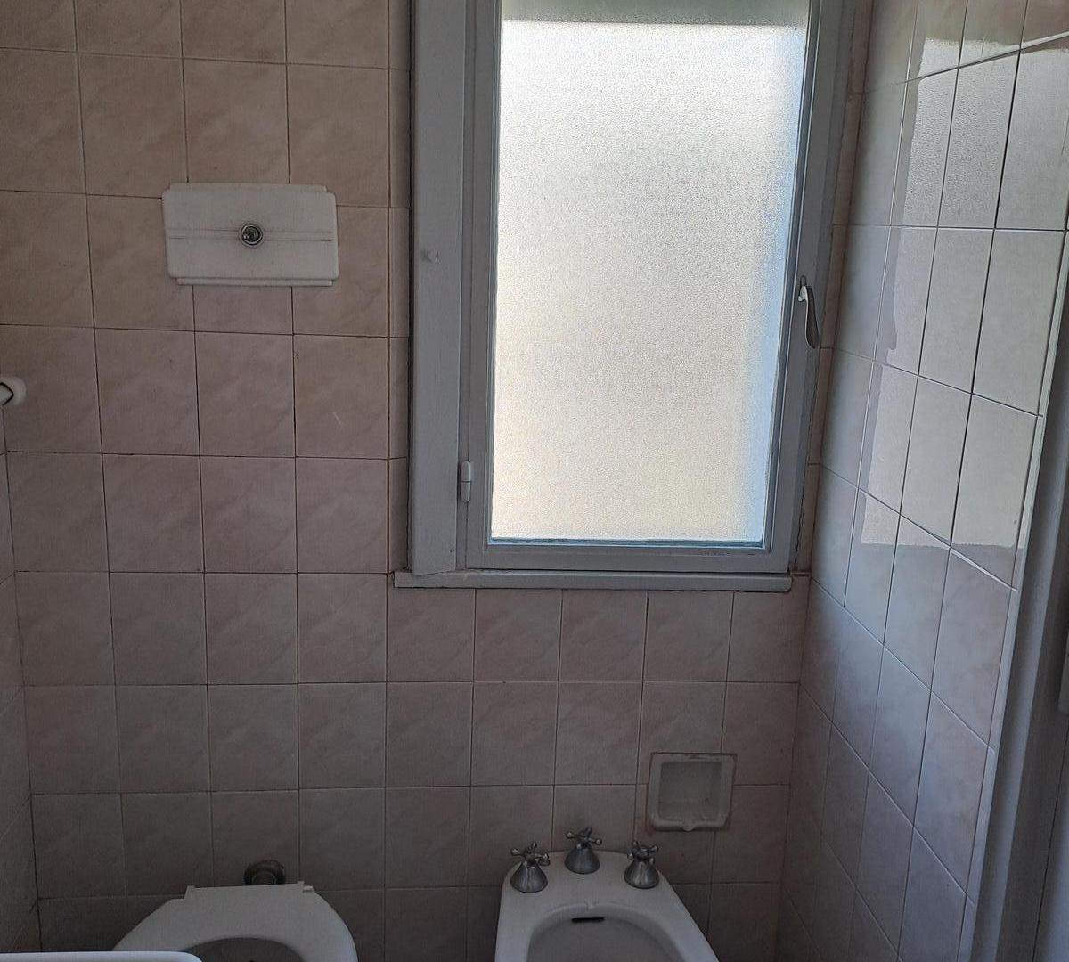 Foto de MONOAMBIENTE AL FRENTE LUMINOSO EN VENTA EN RECOLETA, imagen 4