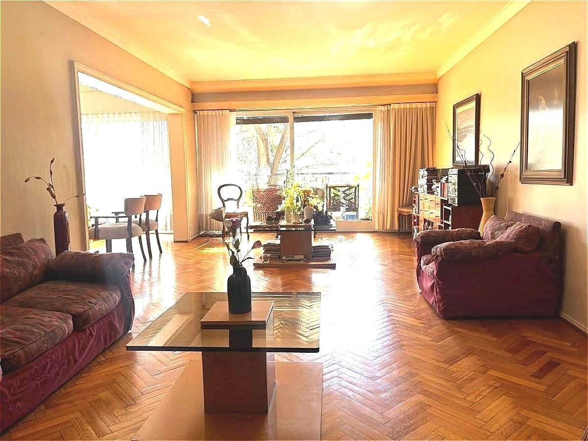 Foto de PISO 4 DORMITORIOS 6 AMBIENTES COCHERA Y PATIO VENTA CABALLITO, imagen 5