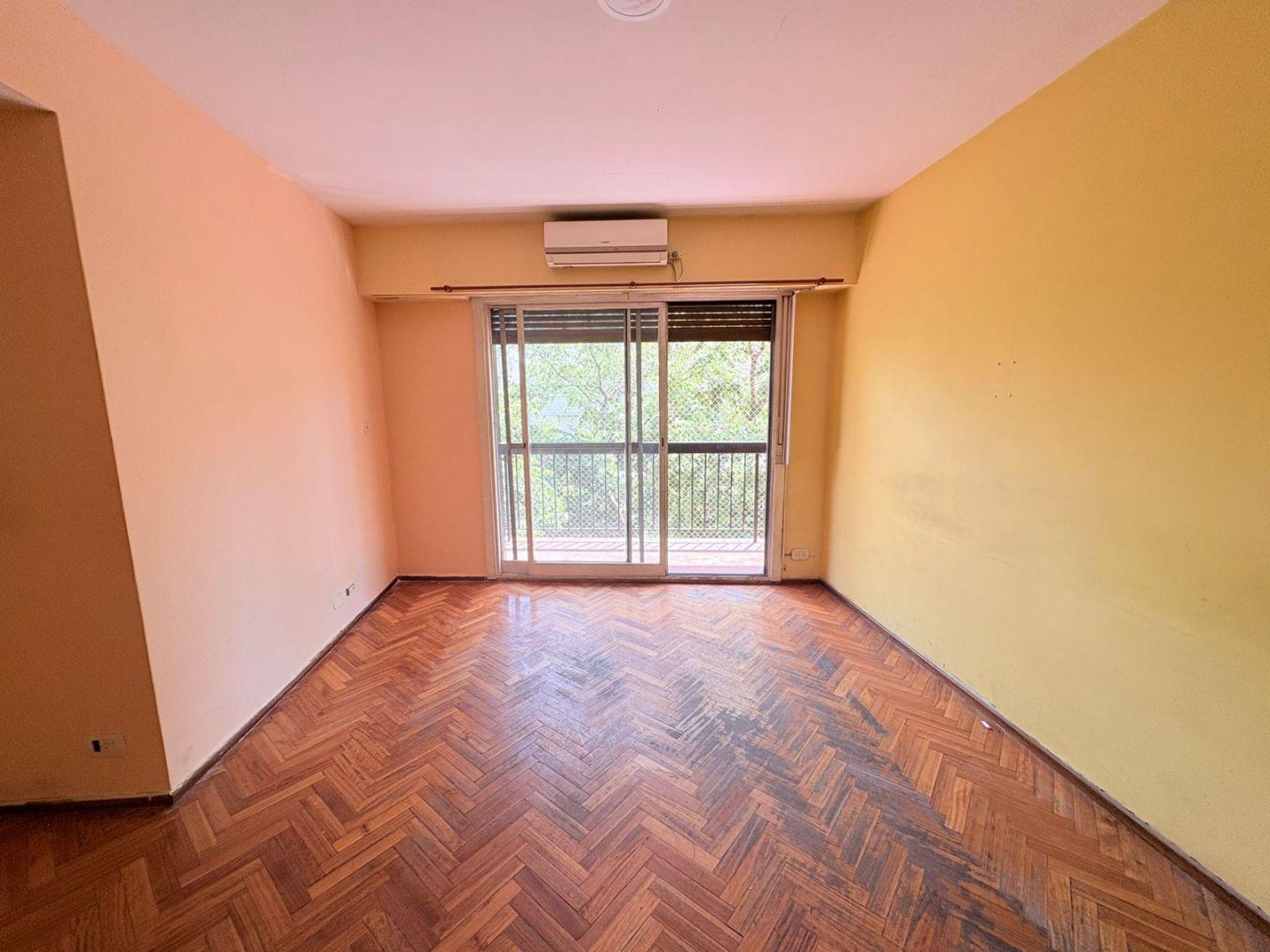 Foto de Venta de Departamento 3 ambientes con balcon y patio, imagen 4