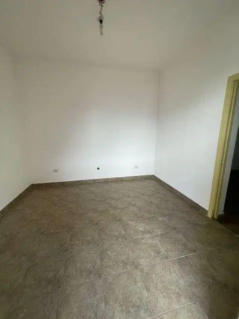 HERMOSA CASA 5 AMBIENTES - GRAN PATIO - TERRAZA - EXC. ESTAD 8