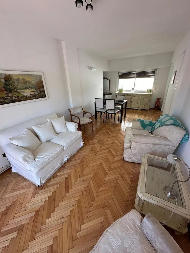 HERMOSO Y AMPLIO 2 AMBIENTES AL FRENTE CON BALCON 3