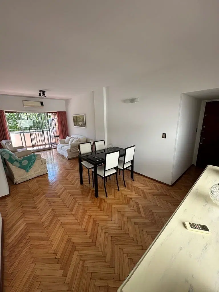 HERMOSO Y AMPLIO 2 AMBIENTES AL FRENTE CON BALCON 1