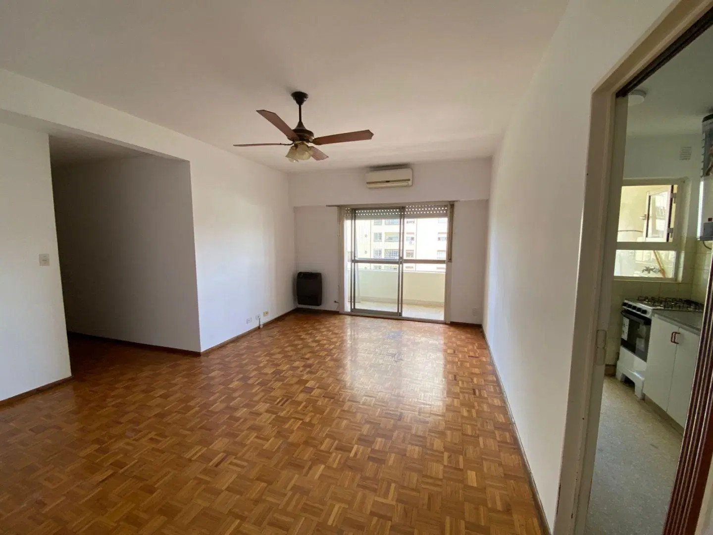 Departamento 4 ambientes. | ALVAREZ THOMAS, AVDA. 135 2