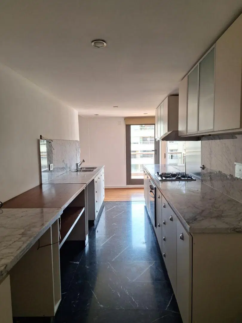 Venta de Departamento 4 Ambientes con doble cochera en Puerto Madero, Capital Fe 5