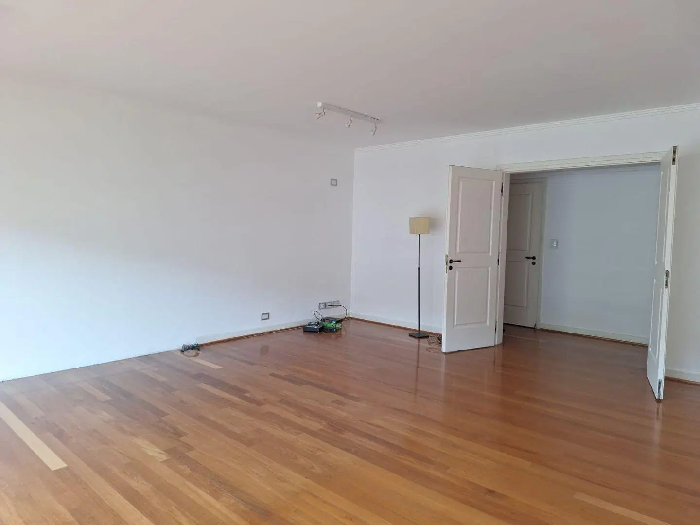 Venta de Departamento 4 Ambientes con doble cochera en Puerto Madero, Capital Fe 5