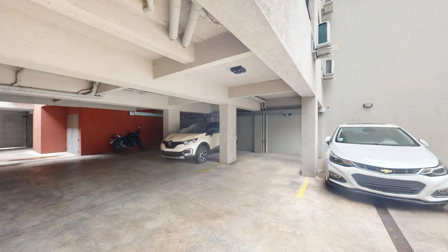Venta de COCHERA CUBIERTA en Liniers, Capital Federal 3