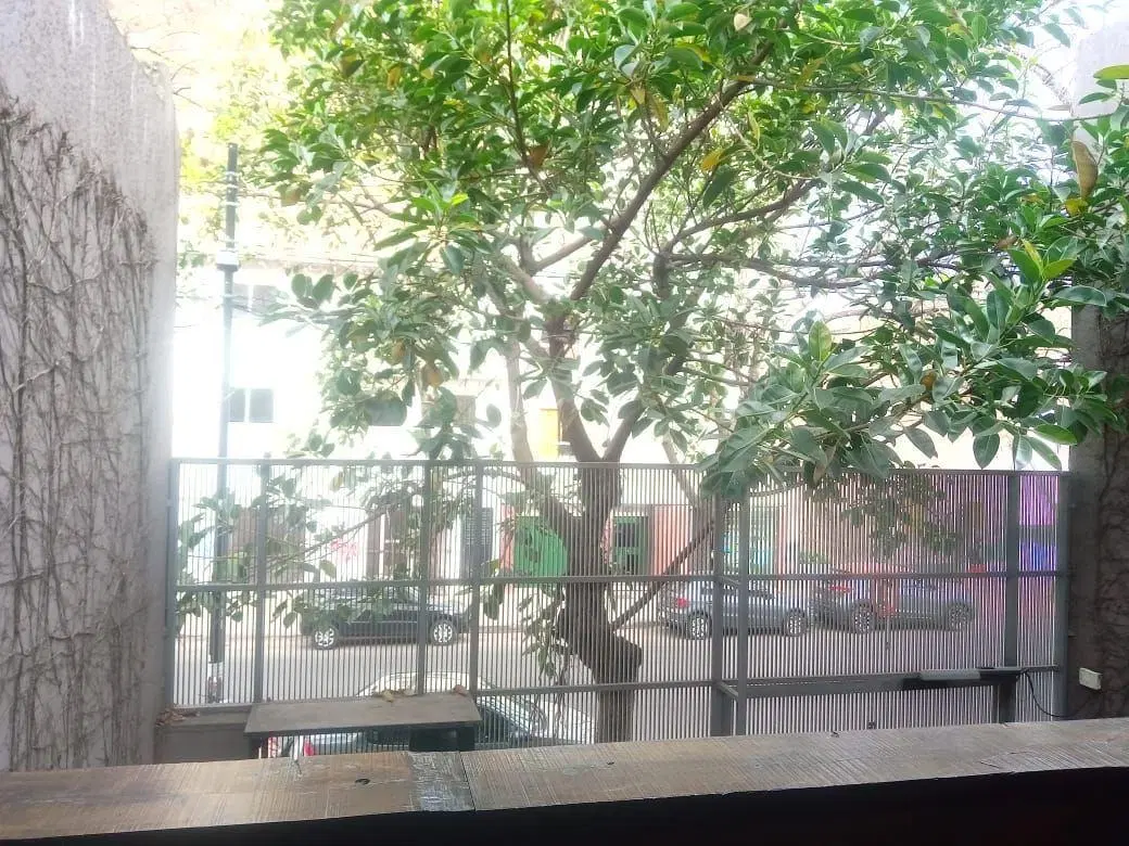 AMPLIO MONOAMBIENTE FTE c/ BALCON - EXC. ESTADO 3