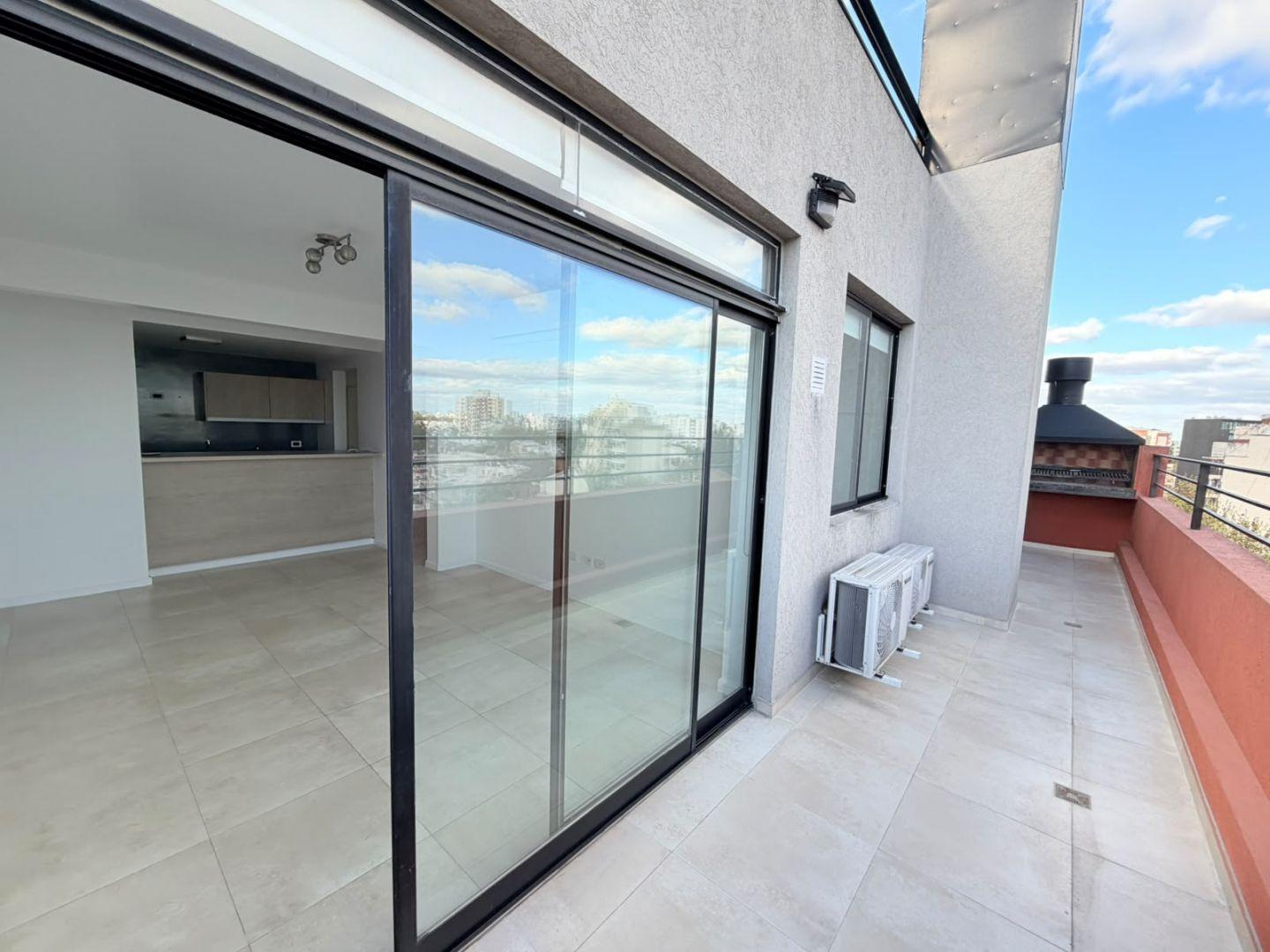Foto de Venta de Departamento 3 Ambientes con cochera y balcon en Liniers, imagen 3