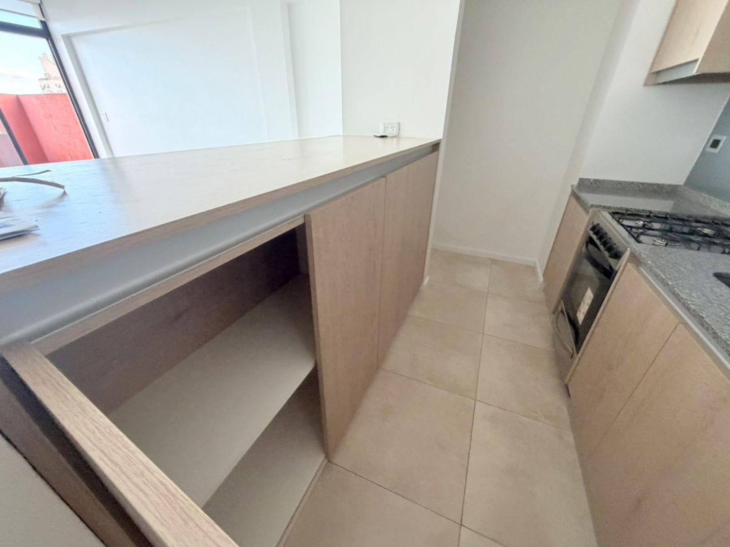 Foto de Venta de Departamento 3 Ambientes con cochera y balcon en Liniers, imagen 2