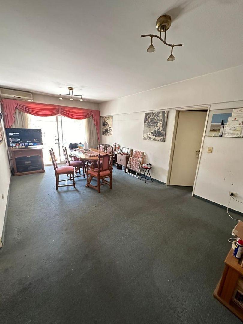 Foto de Venta de Departamento 4 Ambientes con Cochera y Balcon al frente en, imagen 2
