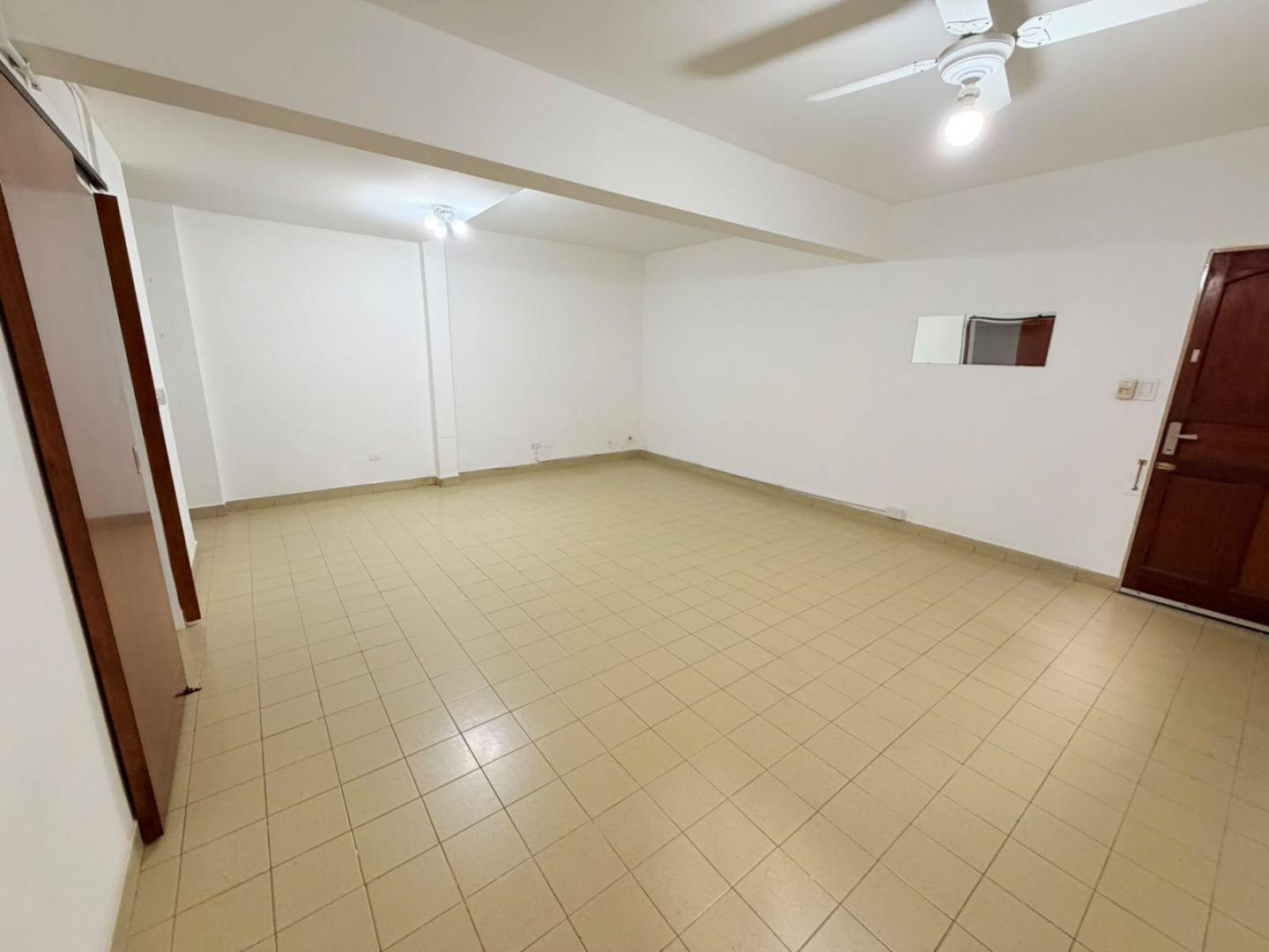 Foto de Alquiler de Oficina PH MONOAMBIENTe en Colegiales, Capital Federal, imagen 5