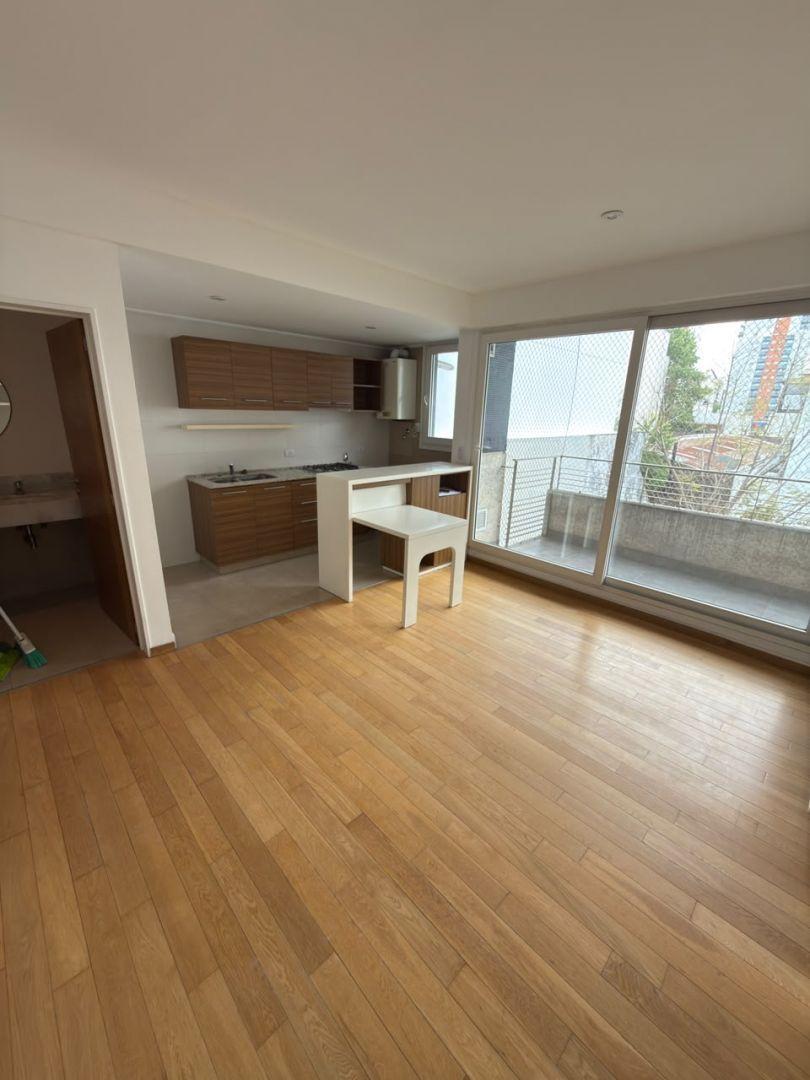 Foto de Alquiler de Departamento 2 Ambientes con balcón en Belgrano, Capital, imagen 2