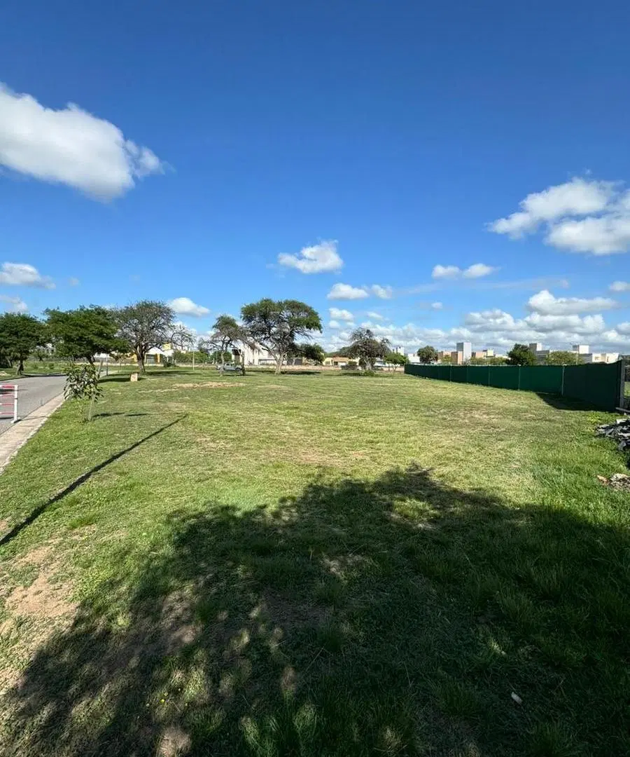 Lote ÚNICO esquina 7 Soles - Heredades - 1700m2 2