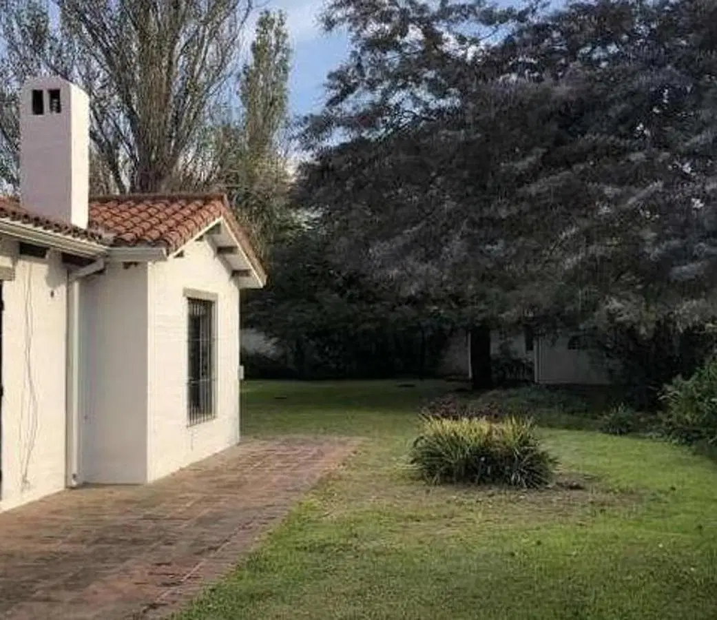 Casa excelente ubicación para vivir o Housing 1
