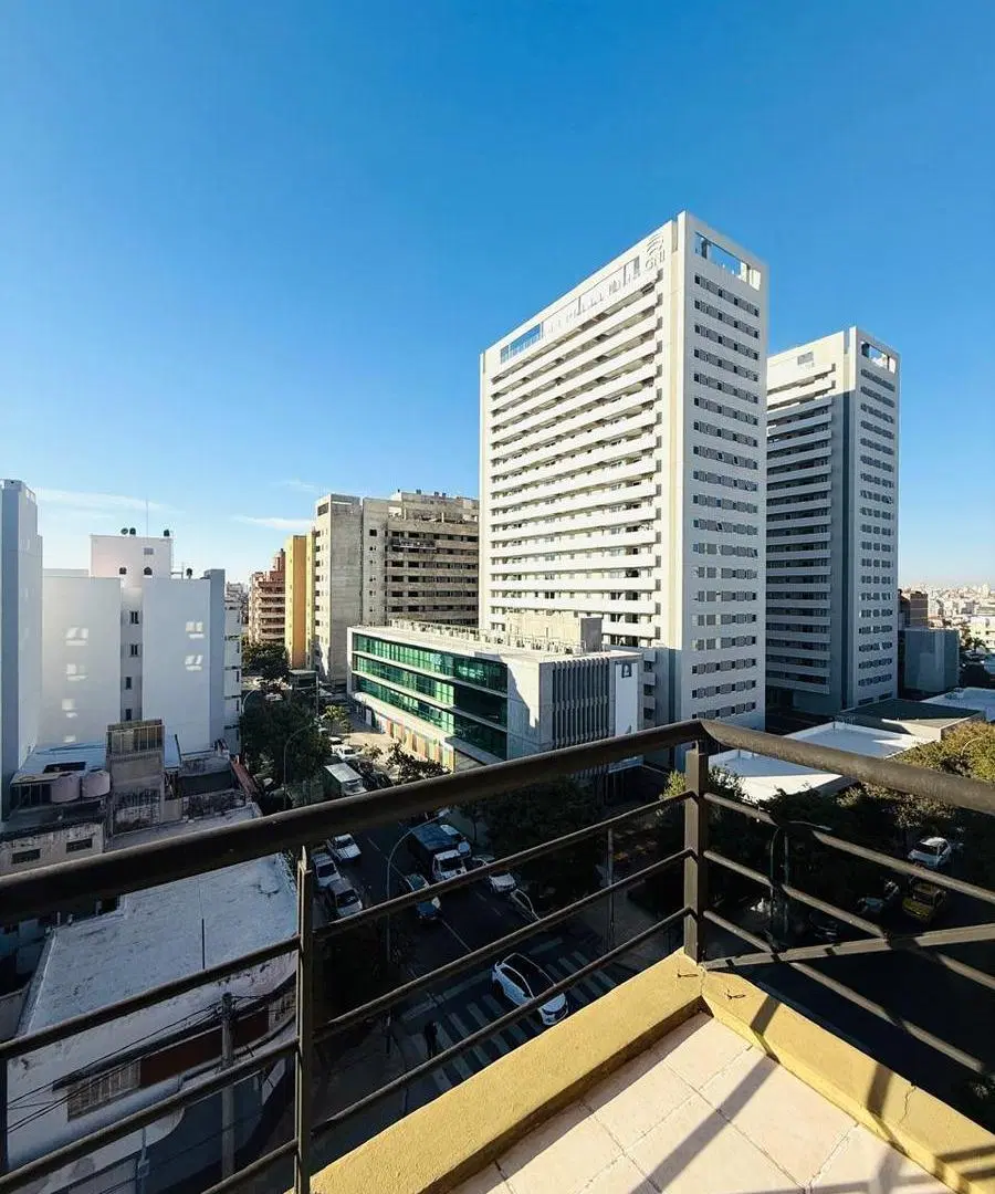 B° Cofico Jujuy esq Bedoya frente Piso Alto 2 balcones -Equipado- 3
