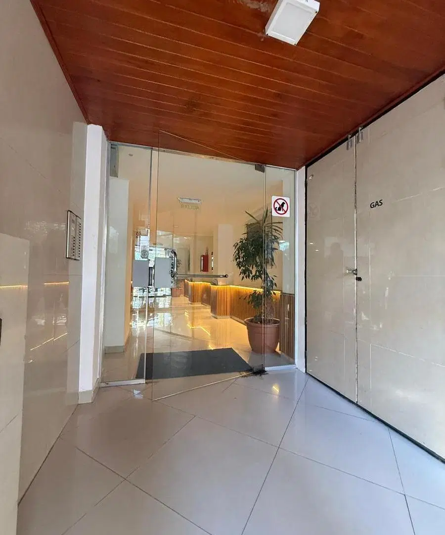 B° Cofico Jujuy esq Bedoya frente Piso Alto 2 balcones -Equipado- 4