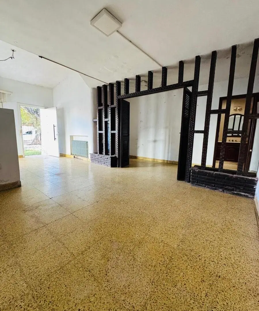Casa excelente ubi, a reciclar, Rodriguez Del Busto al 3000 2