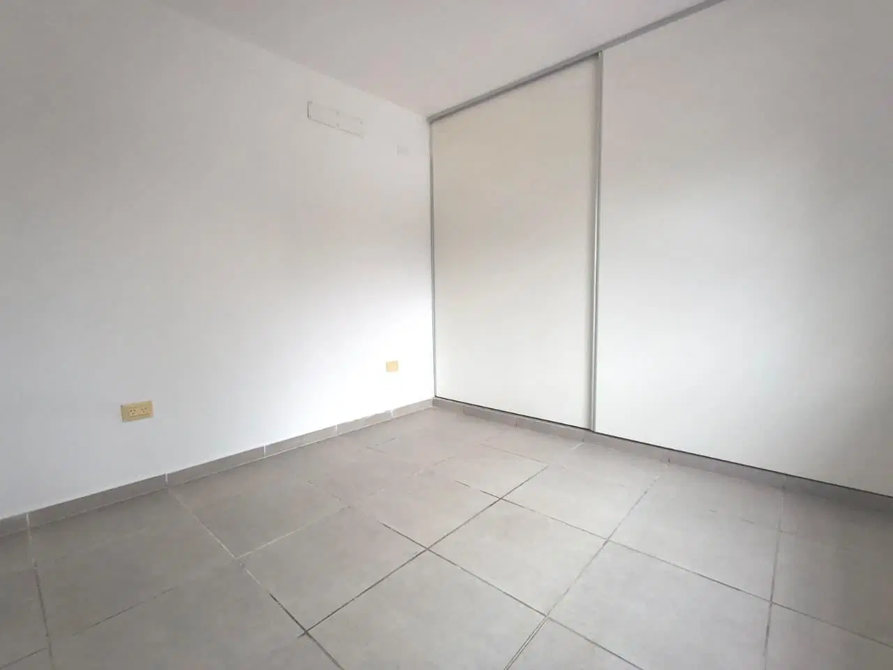 Duplex en complejo a mtrs de Donato Alvarez 1