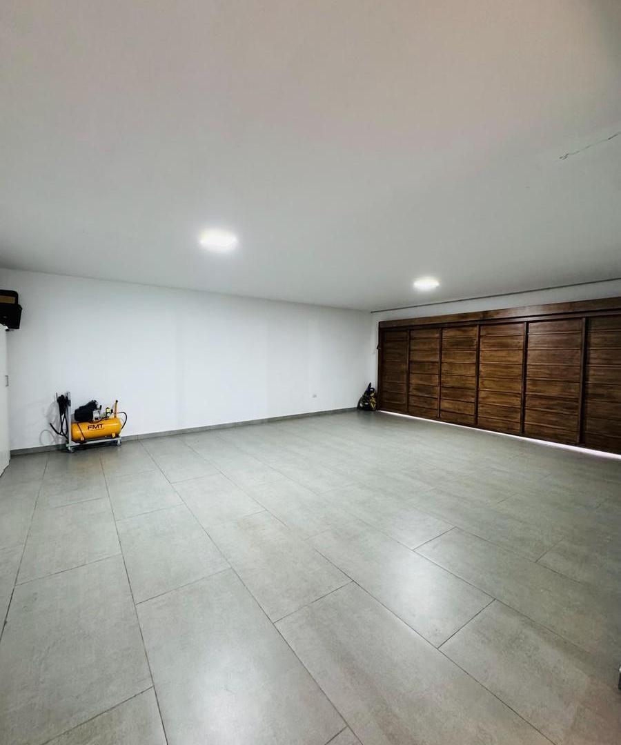 Foto de Exclusiva Casa en 1 planta Equipada Full - Terr. 1500m2, imagen 1