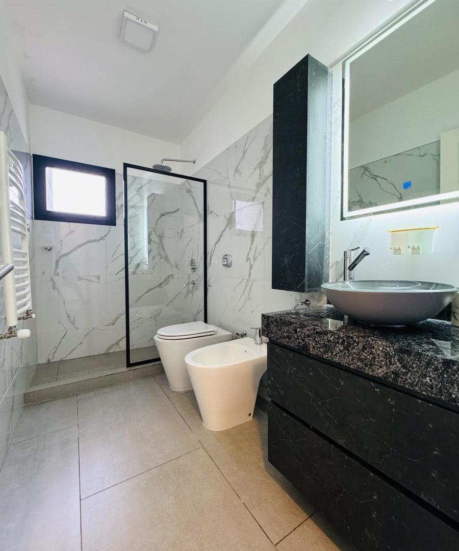 Foto de Exclusiva Casa en 1 planta Equipada Full - Terr. 1500m2, imagen 4