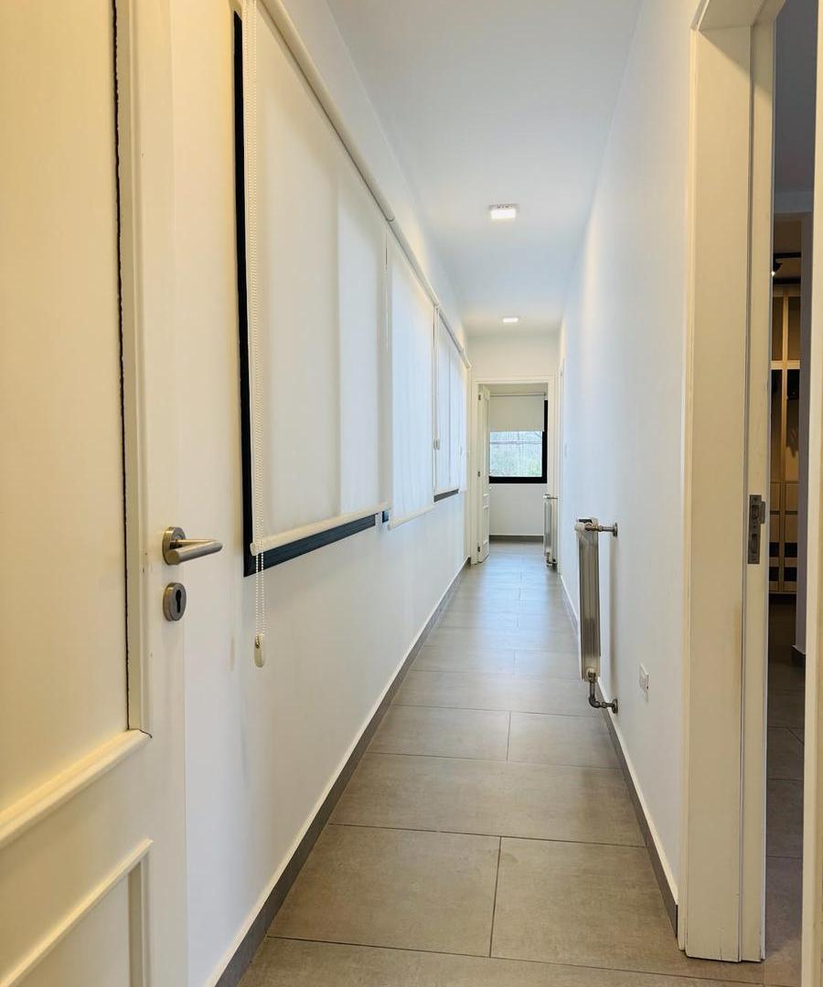 Foto de Exclusiva Casa en 1 planta Equipada Full - Terr. 1500m2, imagen 2