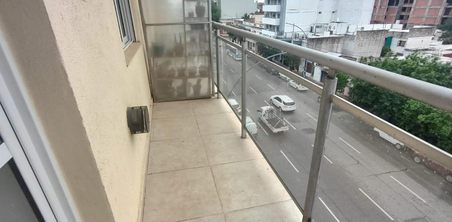Foto de B Gral Paz s/24 de sept al 1700 - 1dorm Expensas Bajas!, imagen 2