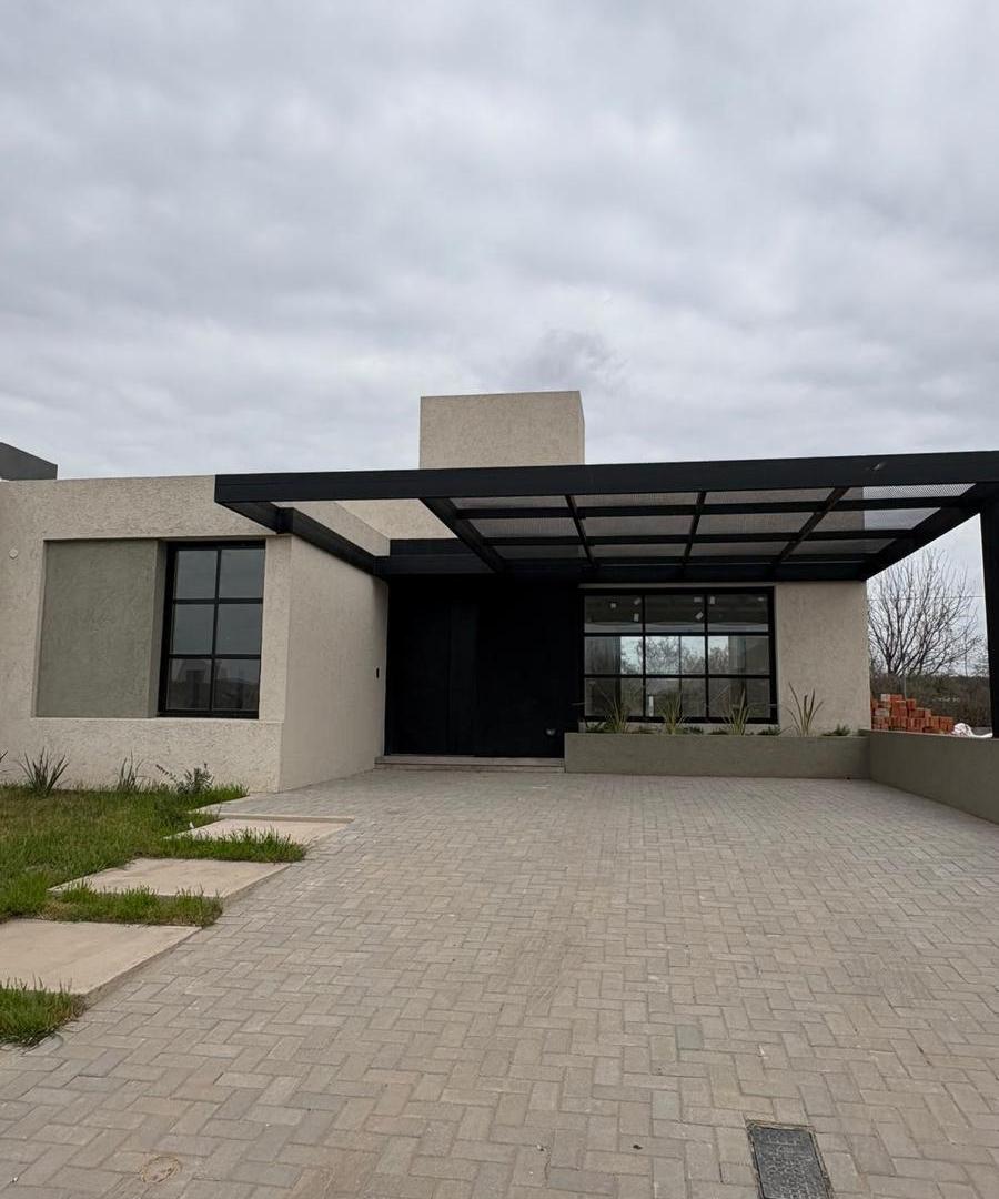 Foto de Casa en venta Docta Blvd - 2bañ / 2dorm, imagen 1