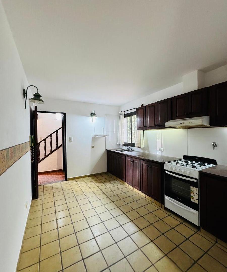 Foto de CASA DE ESTILO COLONIAL EN VENTA – BARRIO URCA, imagen 5